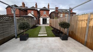 Garden landscaper Dorking