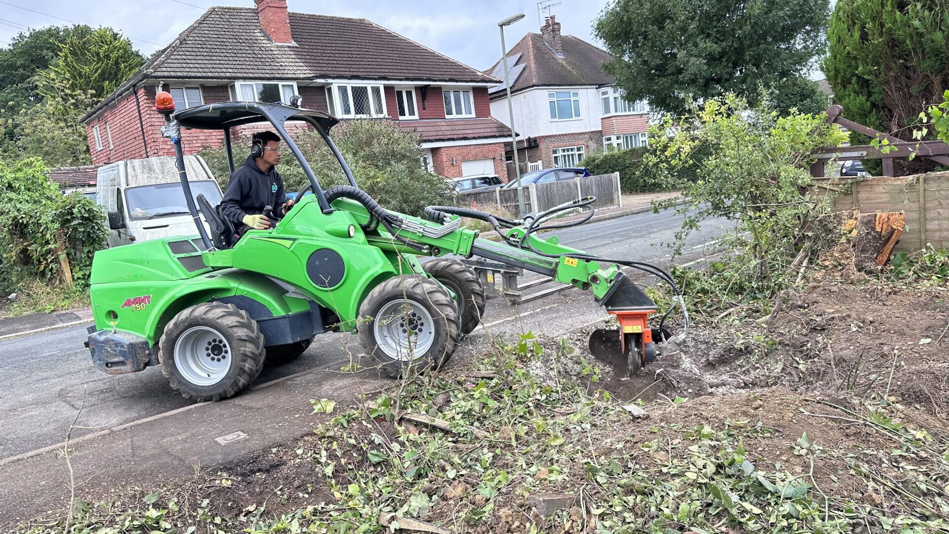 Stump grinding Redhill