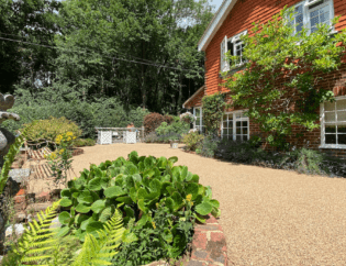 Finished resin driveway